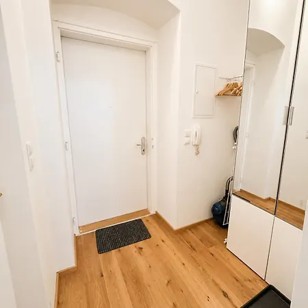 Juva-apartment Renovierte Altbauwohnung Im Herzen Von Appartamento Graz